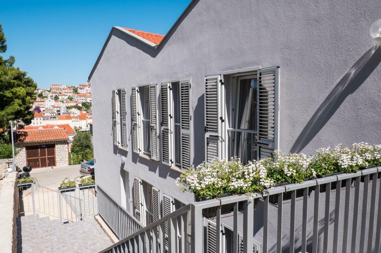 Apartmani Beatrice Мали-Лошинь Экстерьер фото