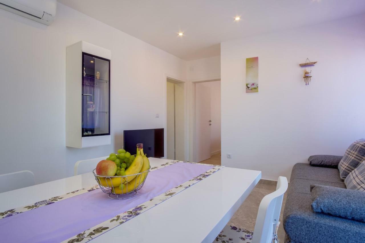 Apartmani Beatrice Мали-Лошинь Экстерьер фото
