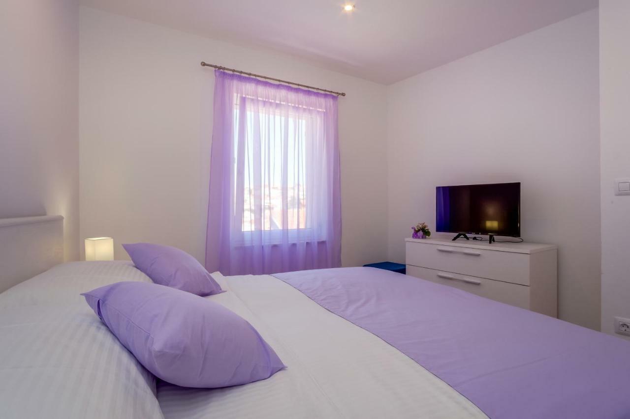 Apartmani Beatrice Мали-Лошинь Экстерьер фото